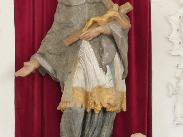 socha sv. Jana Nepomuckého v kapli v Miletíně