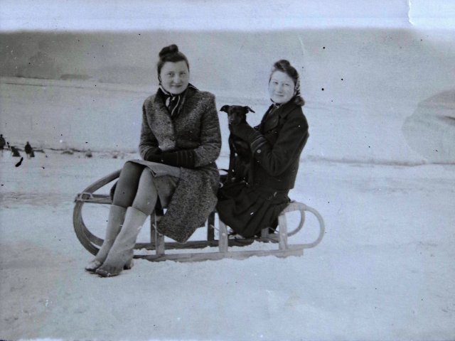 Dcery Jiřina a Libuše, snímek z roku 1940