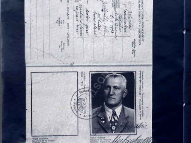 Pas Aloise Fürbachera z roku 1949 (zdroj: ABS Praha)