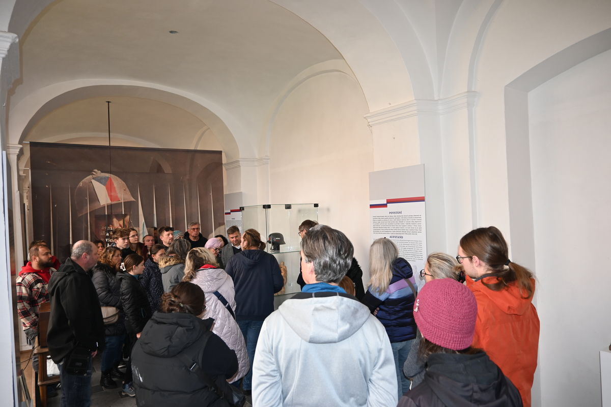 Komentovaná prohlídka výstavy Narativ 1945